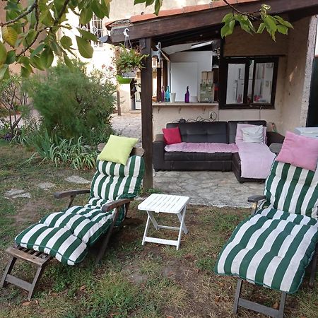 Indépendant. Appartement deux personnes, clair et sympa. Tolosa Esterno foto