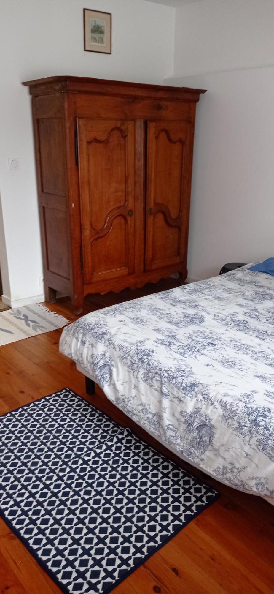 Indépendant. Appartement deux personnes, clair et sympa. Tolosa Esterno foto