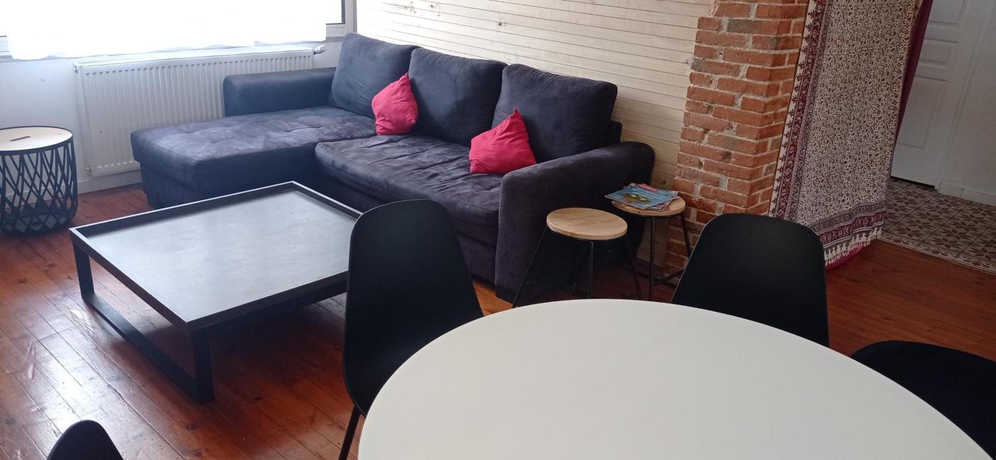 Indépendant. Appartement deux personnes, clair et sympa. Tolosa Esterno foto